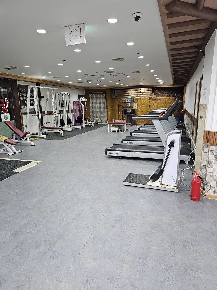 성도스포츠사우나 사진
